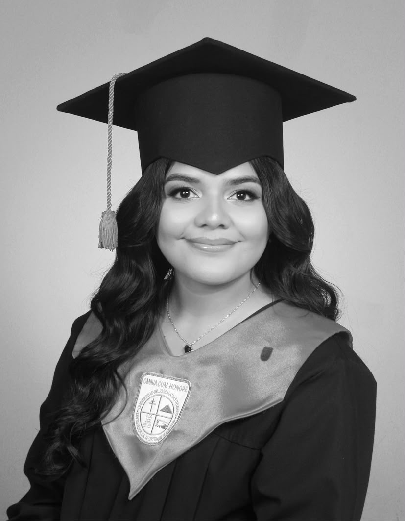 Rocío Magdalena Arias Abarca, graduada de abogado